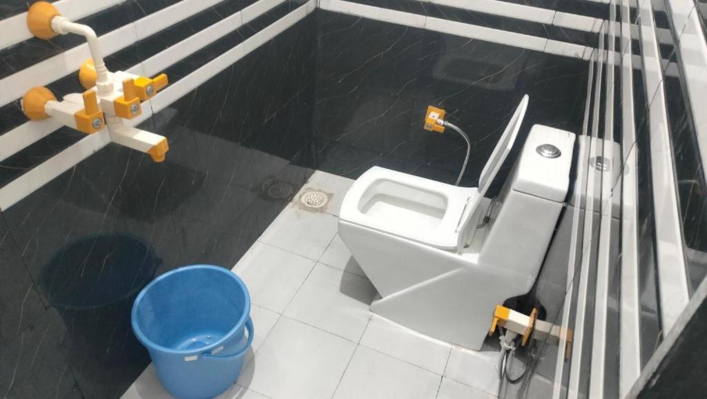 Maa Gayatri Dham Otel Vrindāvan Dış mekan fotoğraf