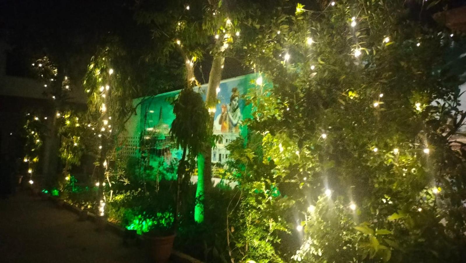 Maa Gayatri Dham Otel Vrindāvan Dış mekan fotoğraf